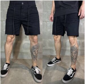 Bermuda Jeans DGN Preta com Recortes e Tiras (44)
