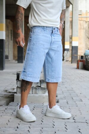 Bermuda Jeans Wide Leg Azul-Clara com Bolsos Frontais – Tamanho 42