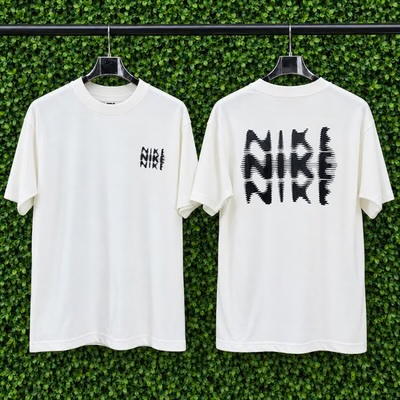 Camiseta Oversized Nike Branca Estampa Preta – Tamanho GG